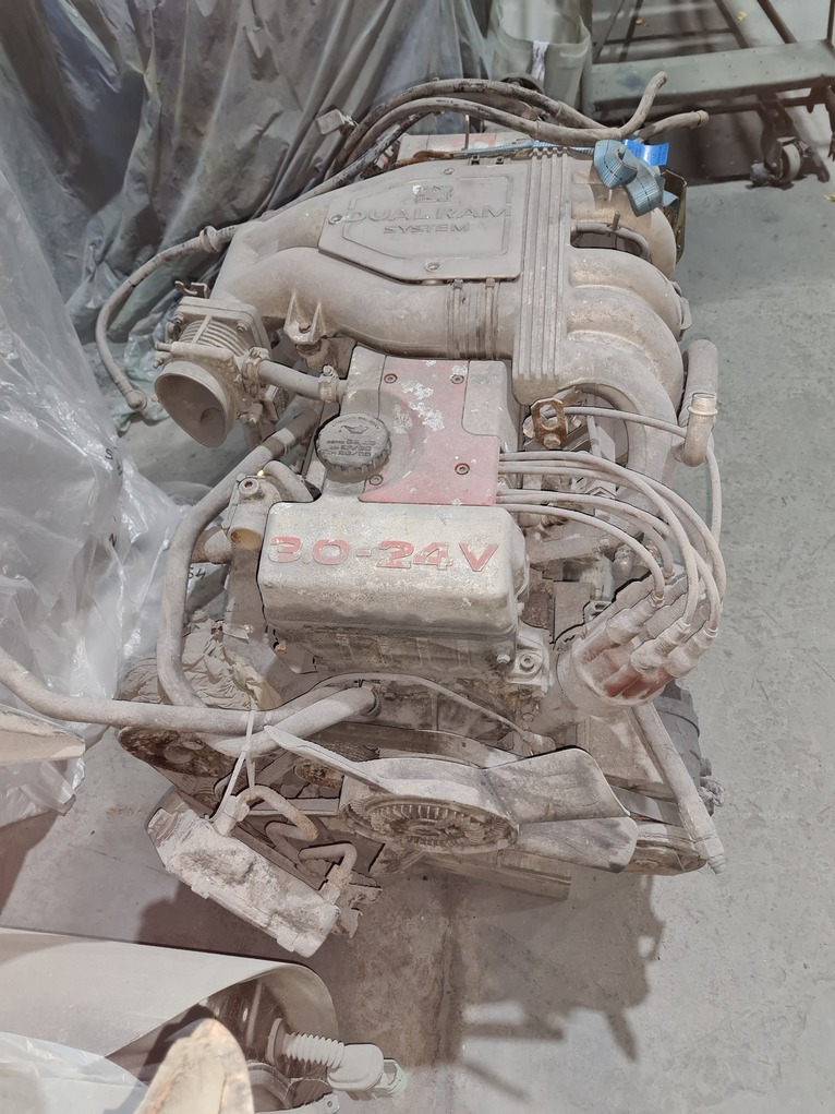 C30SE 24-valve engine